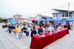 <strong>调查参展企业的绿色建材产物取现场金融</strong>